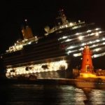 Costa-Concordia-Costa-Crociere-Inclinata Costa-Concordia-Costa-Crociere-Inclinata